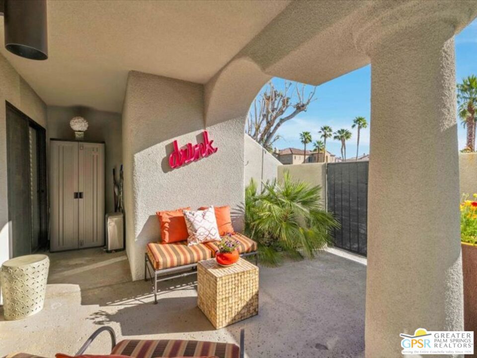 351 N Hermosa Drive 5D1