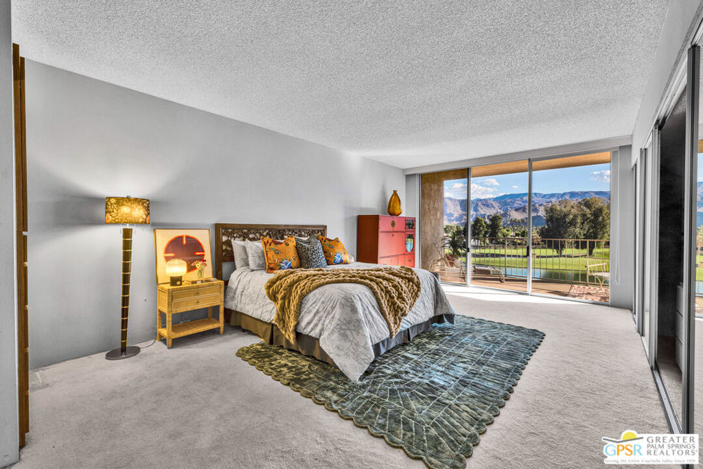 899 Island Drive 403