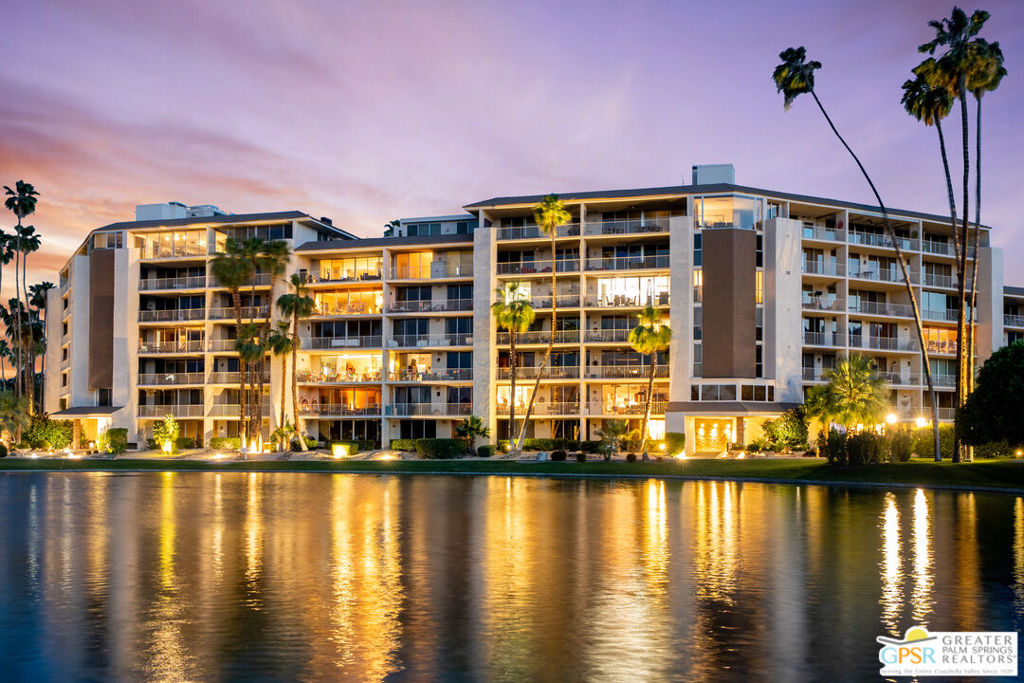 899 Island Drive 403