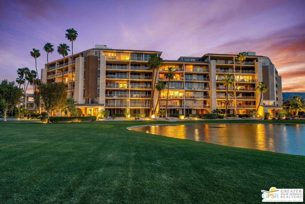 899 Island Drive 403