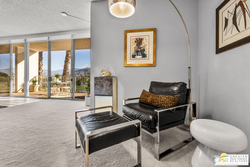 899 Island Drive 403
