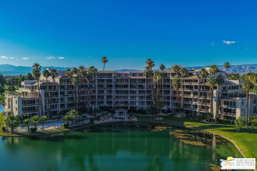 899 Island Drive 403