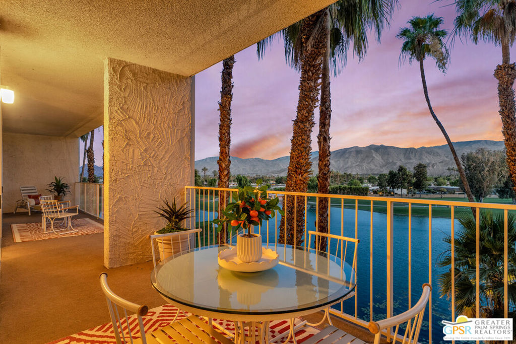 899 Island Drive 403