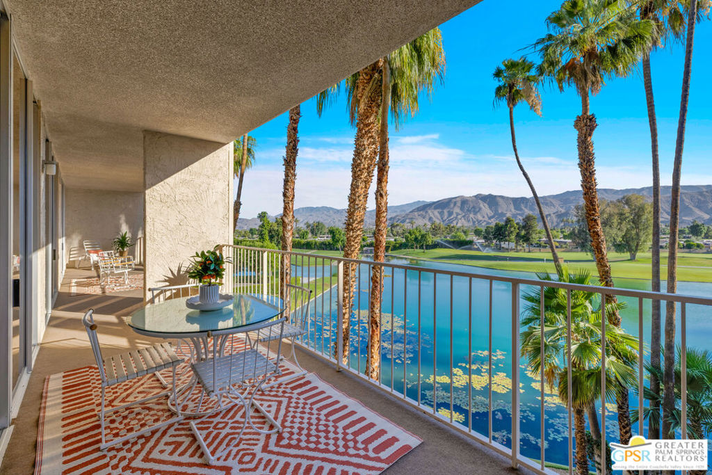 899 Island Drive 403