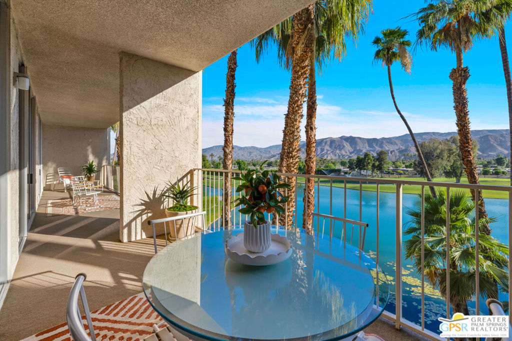 899 Island Drive 403