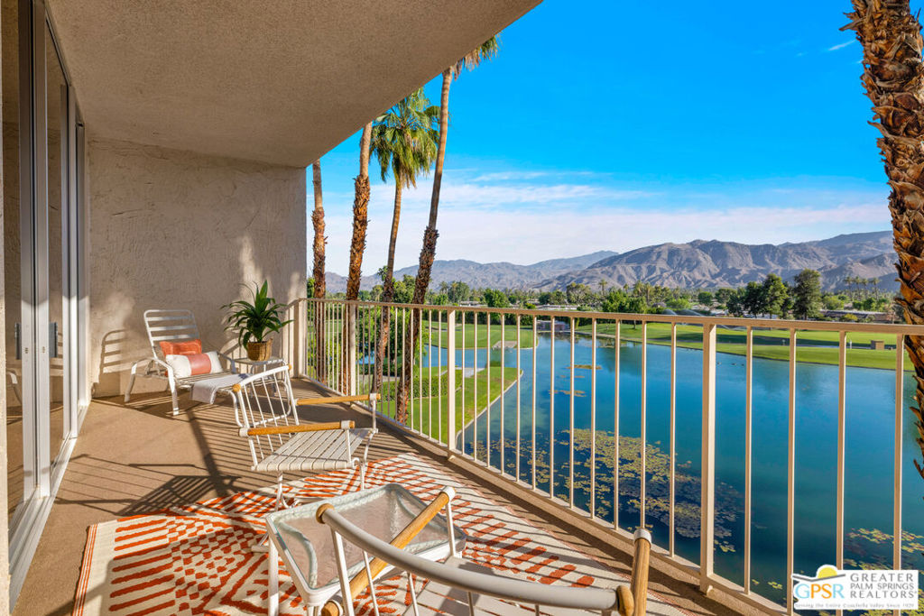 899 Island Drive 403