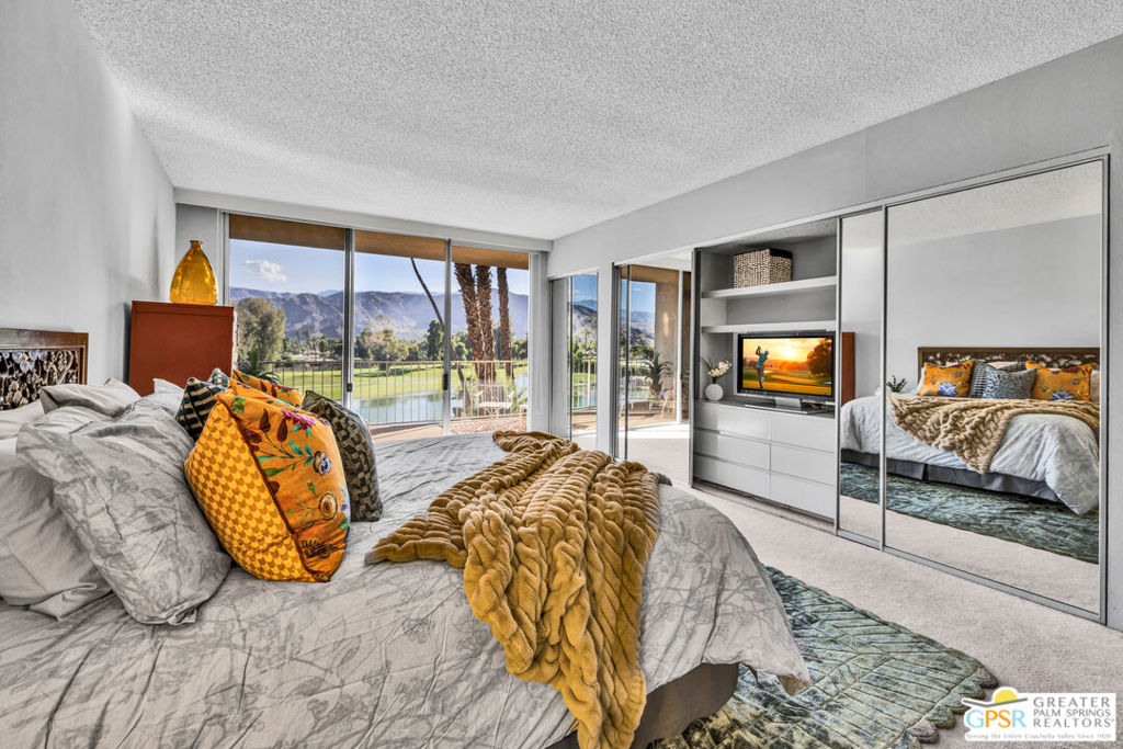 899 Island Drive 403