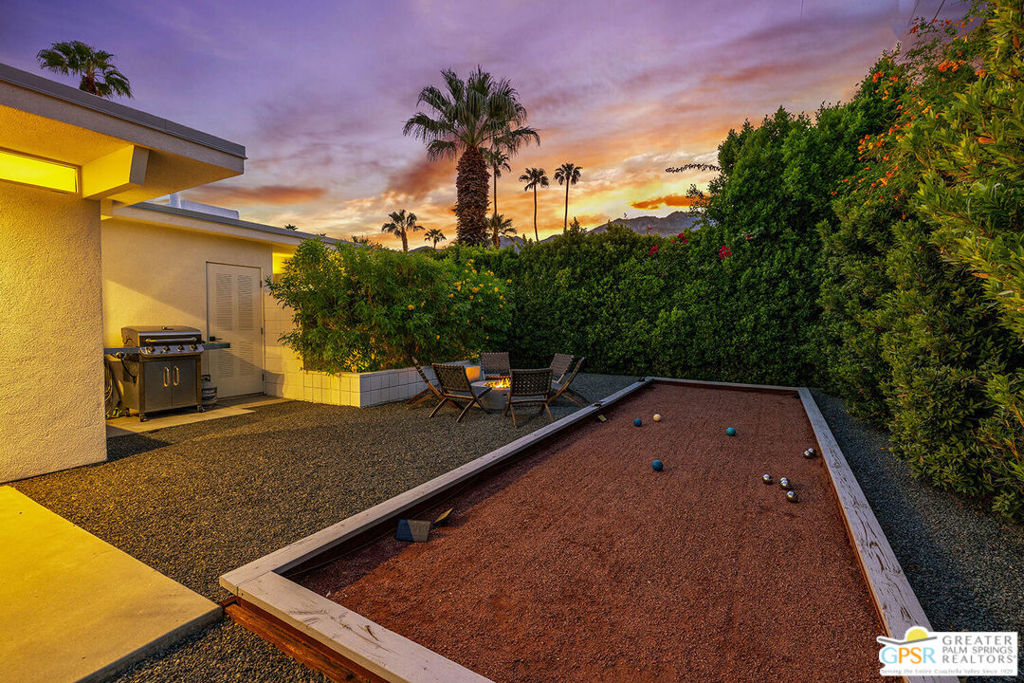 2248 E Amado Road