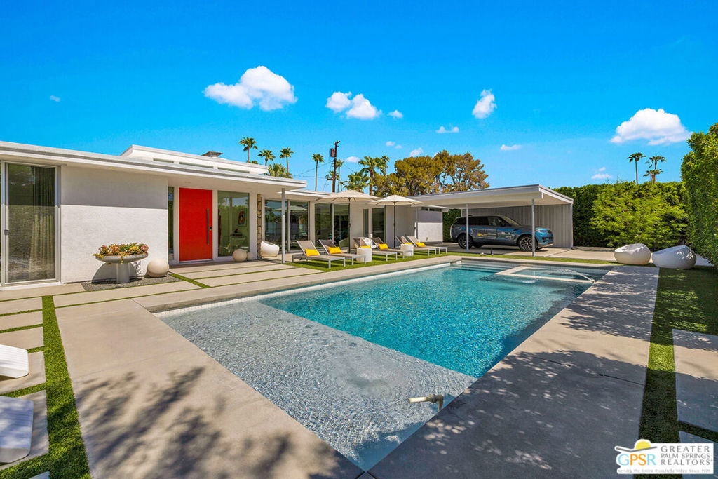 2248 E Amado Road