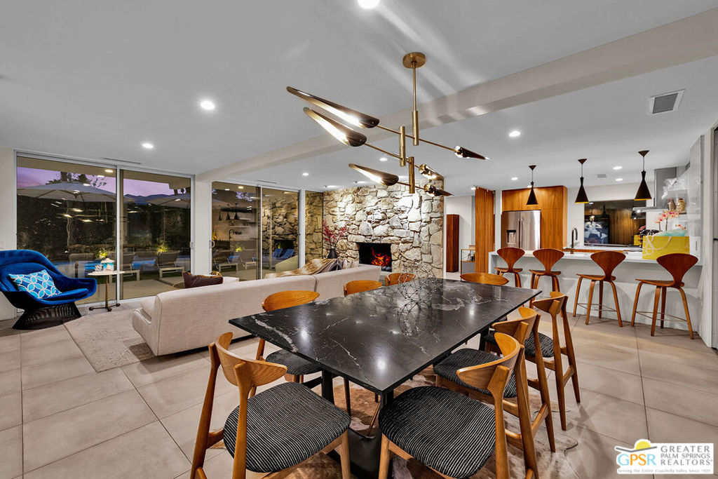 2248 E Amado Road