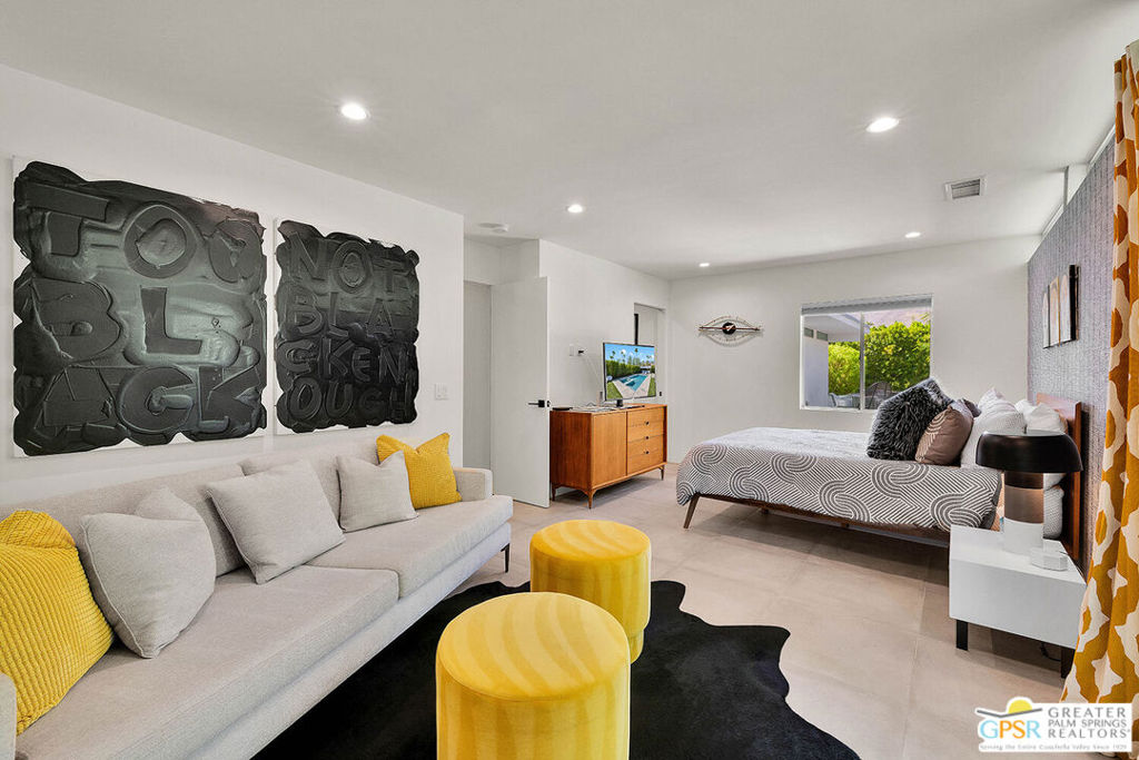 2248 E Amado Road