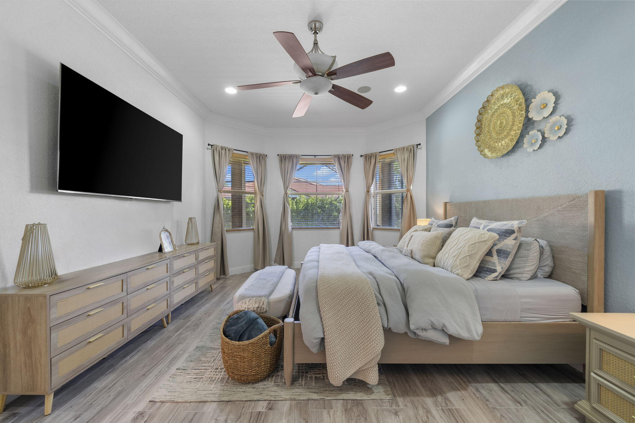 8844 STARHAVEN Cove