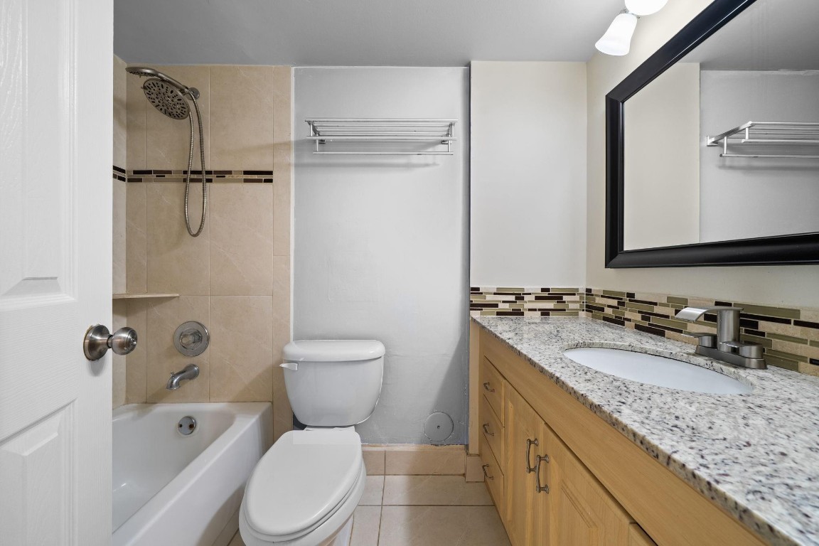 7625 NW 79th Ave 106