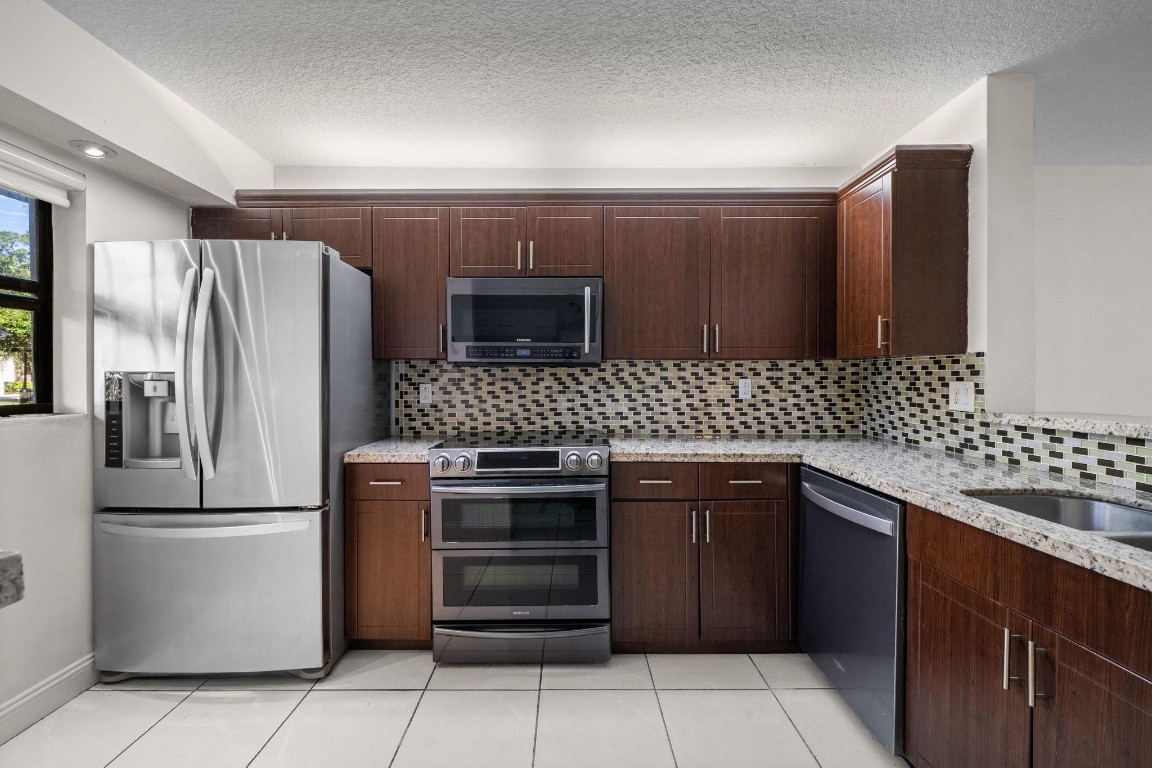 7625 NW 79th Ave 106