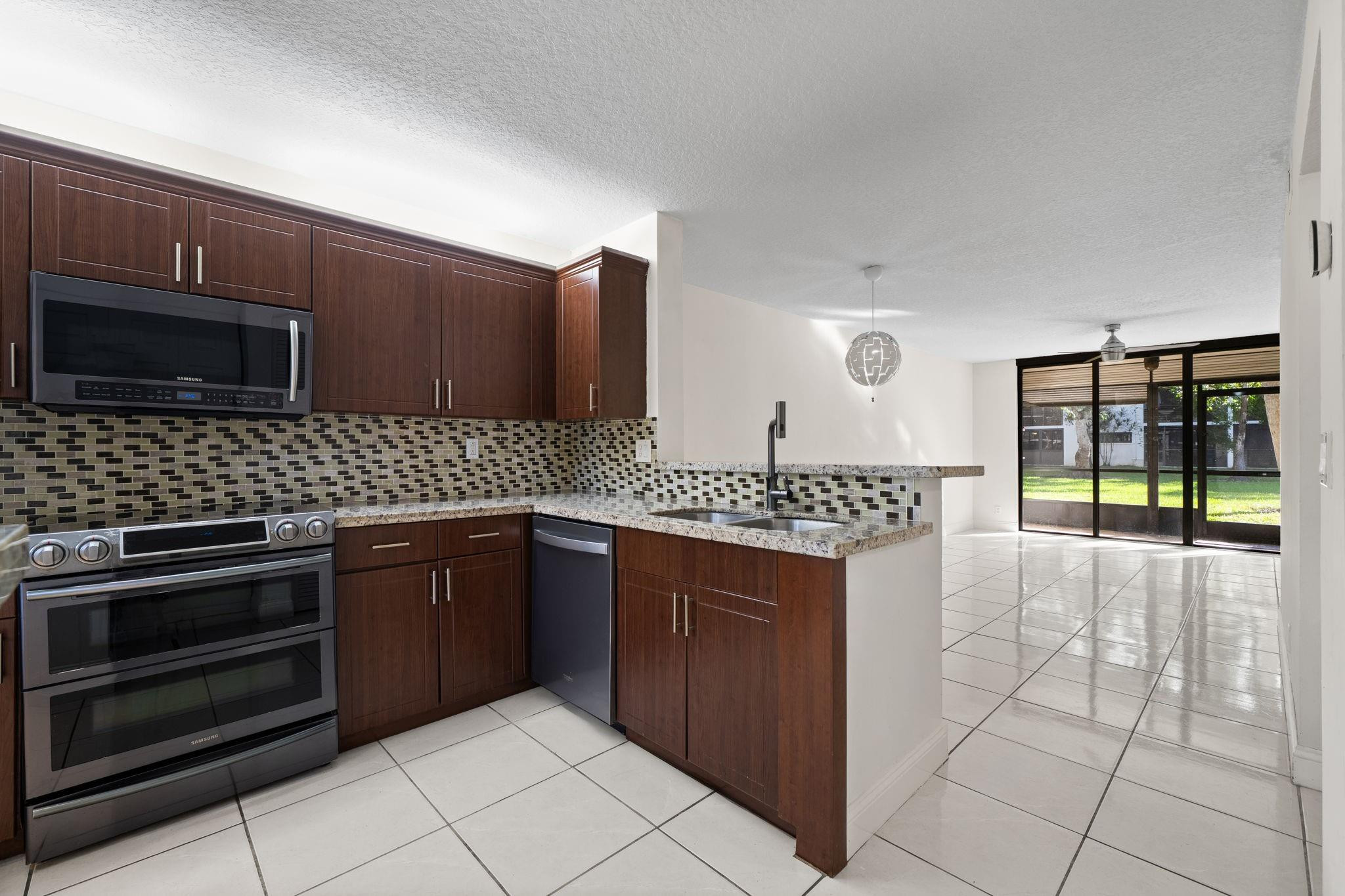 7625 NW 79th Ave 106