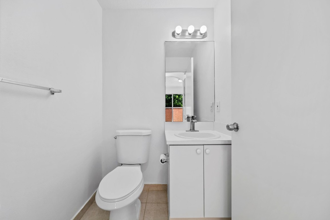 717 SW 107th Avenue 2203