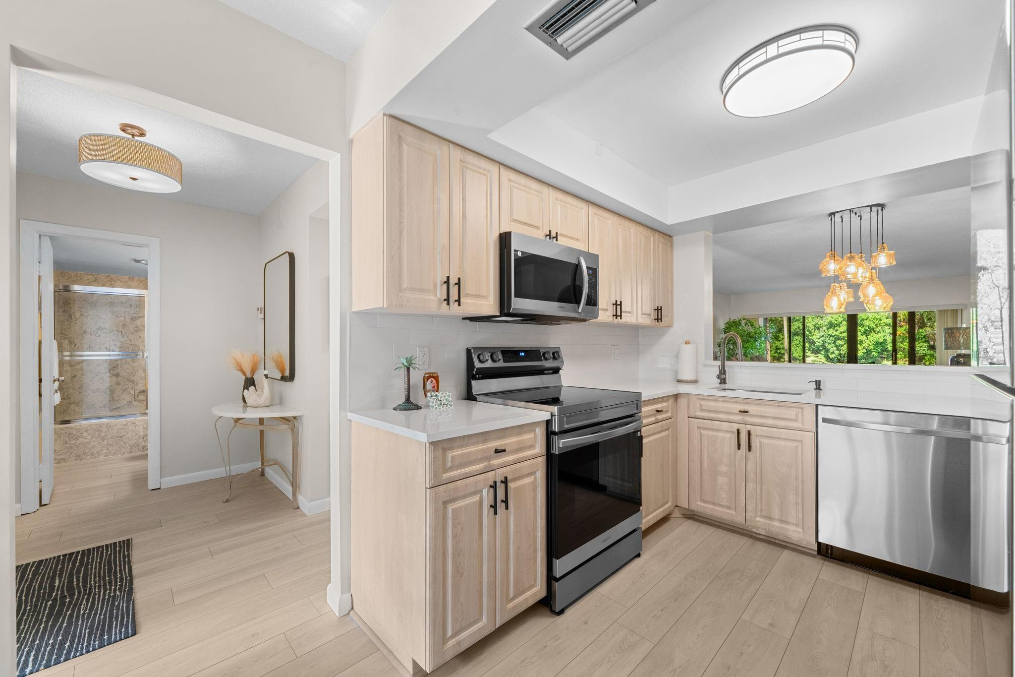 5087 Oak Hill Lane 315