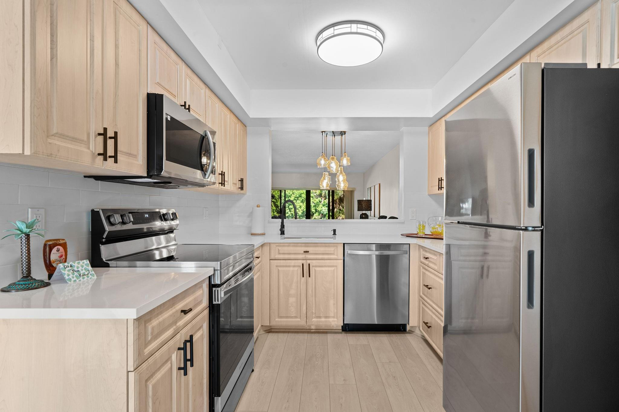 5087 Oak Hill Lane 315