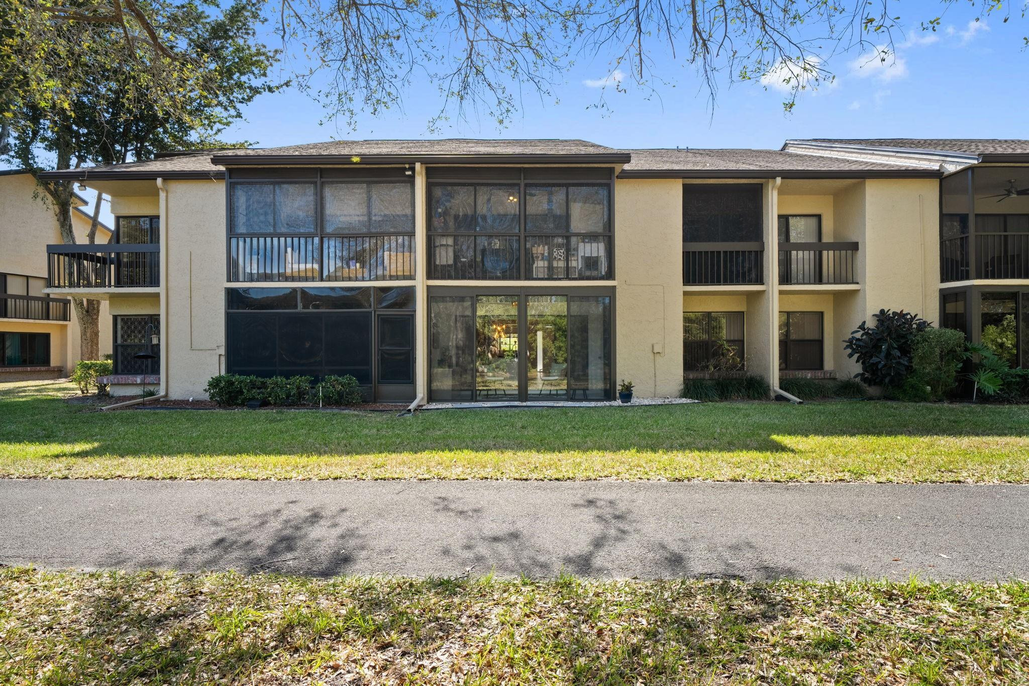 5087 Oak Hill Lane 315