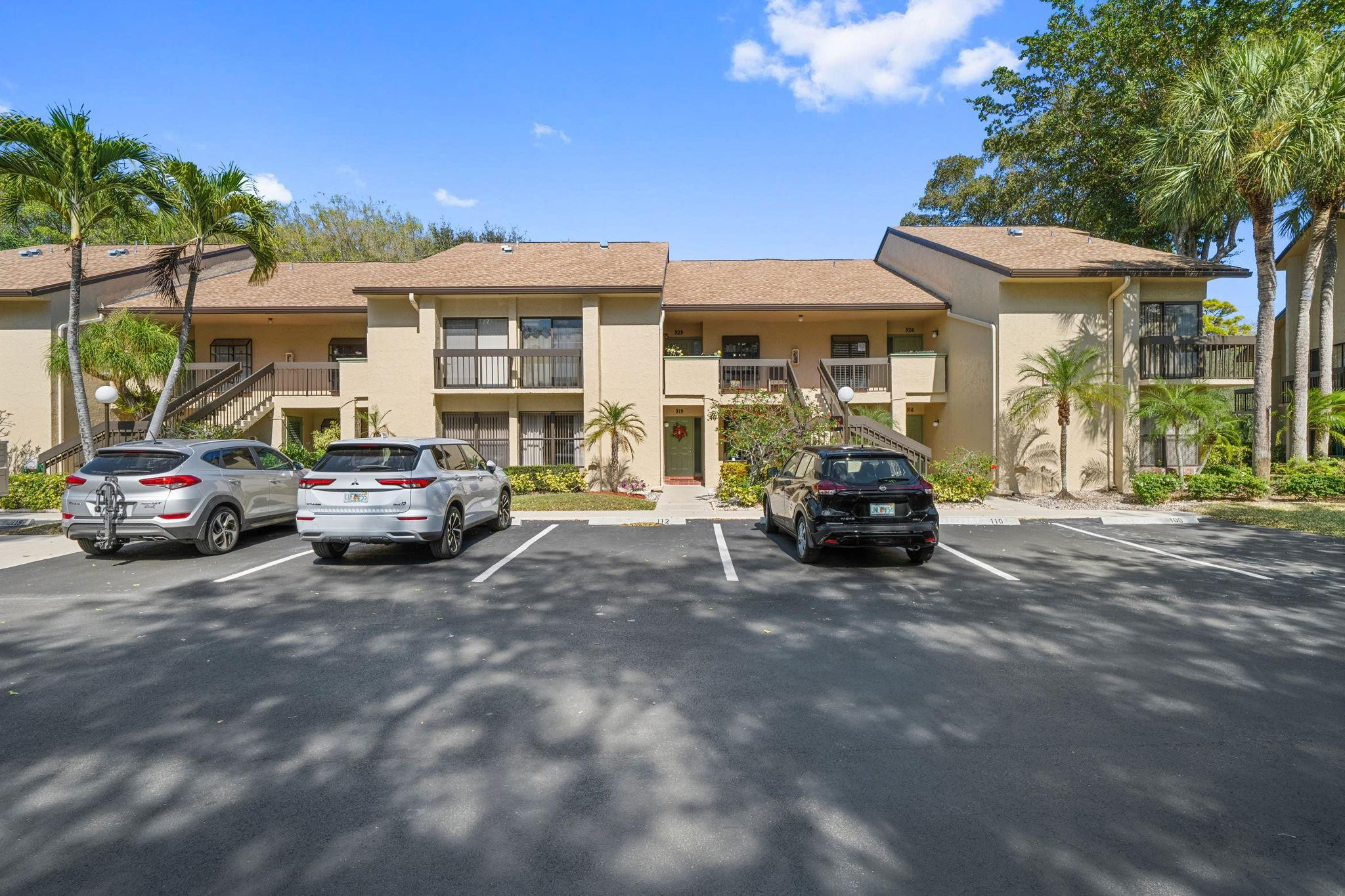 5087 Oak Hill Lane 315