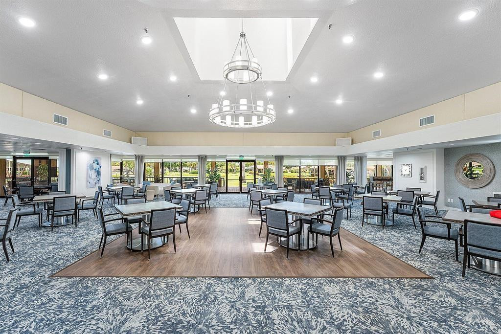 5087 Oak Hill Lane 315