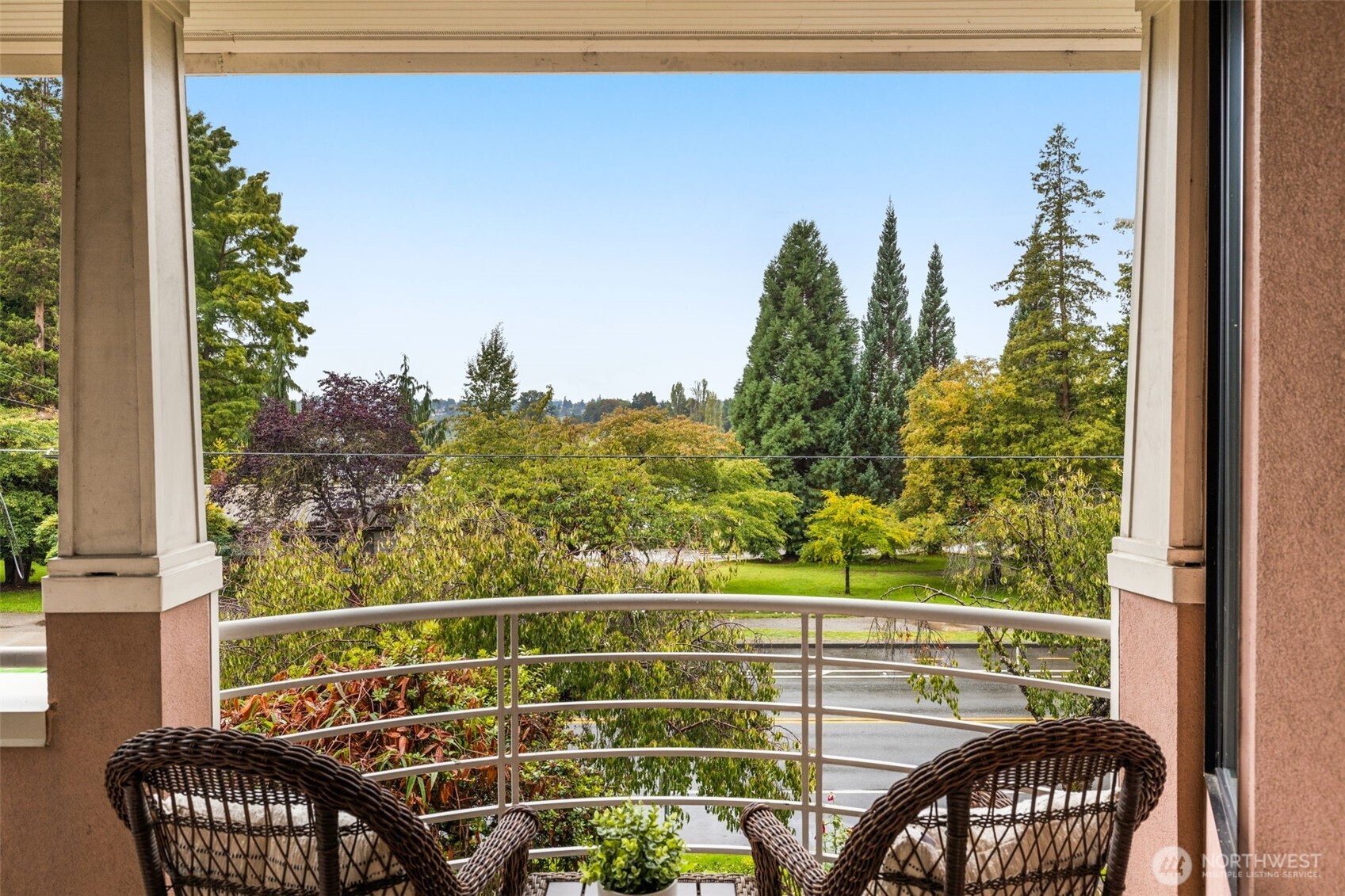 7700 E Green Lake Drive N Unit: D13