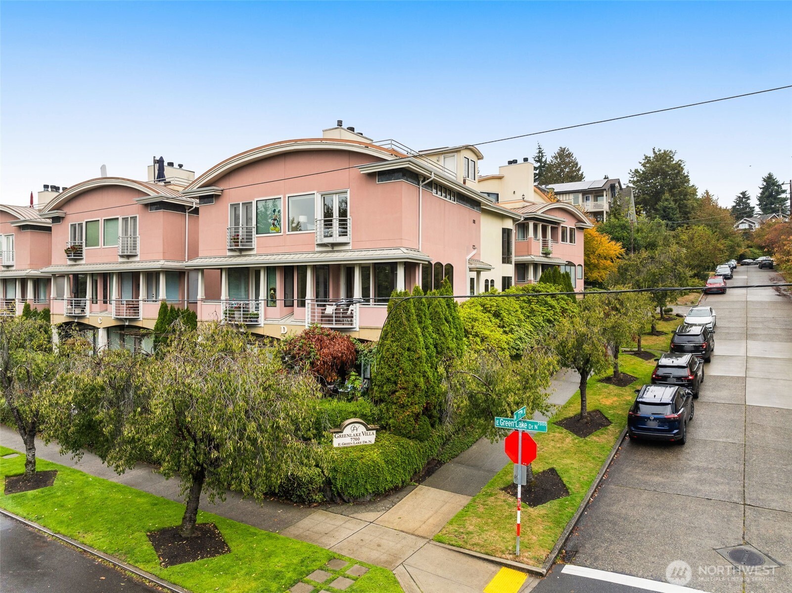 7700 E Green Lake Drive N Unit: D13