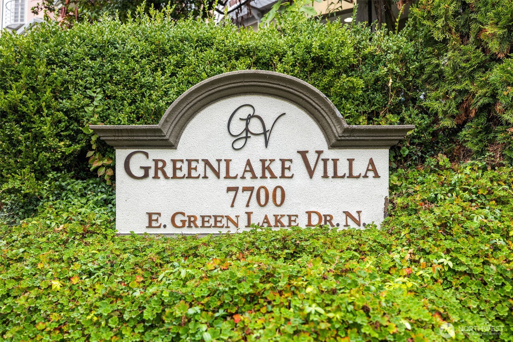 7700 E Green Lake Drive N Unit: D13
