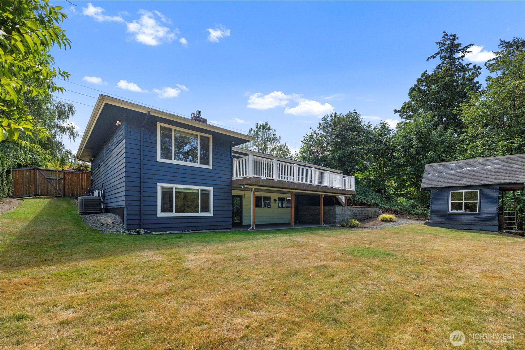 9726 SE 40th Street