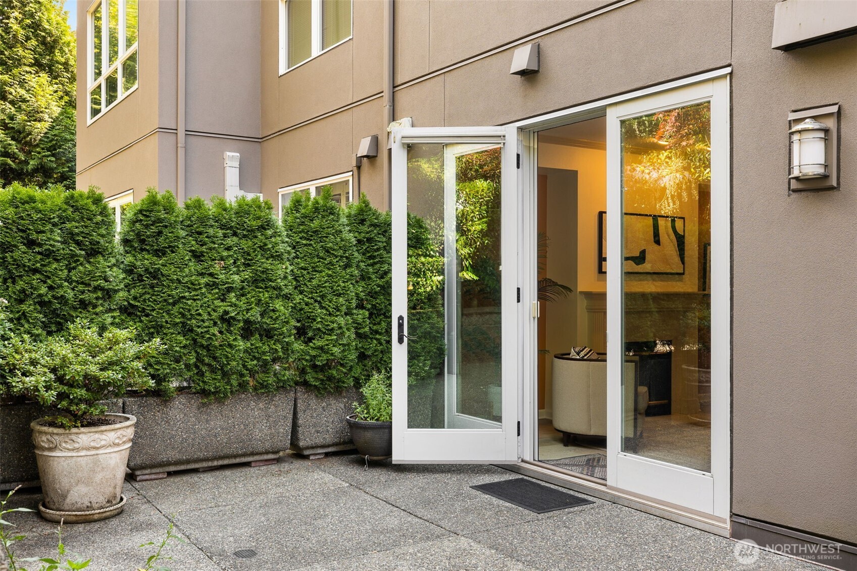 615 6th Street Unit: 107