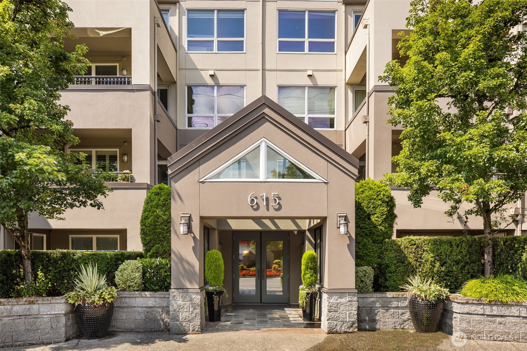 615 6th Street Unit: 107