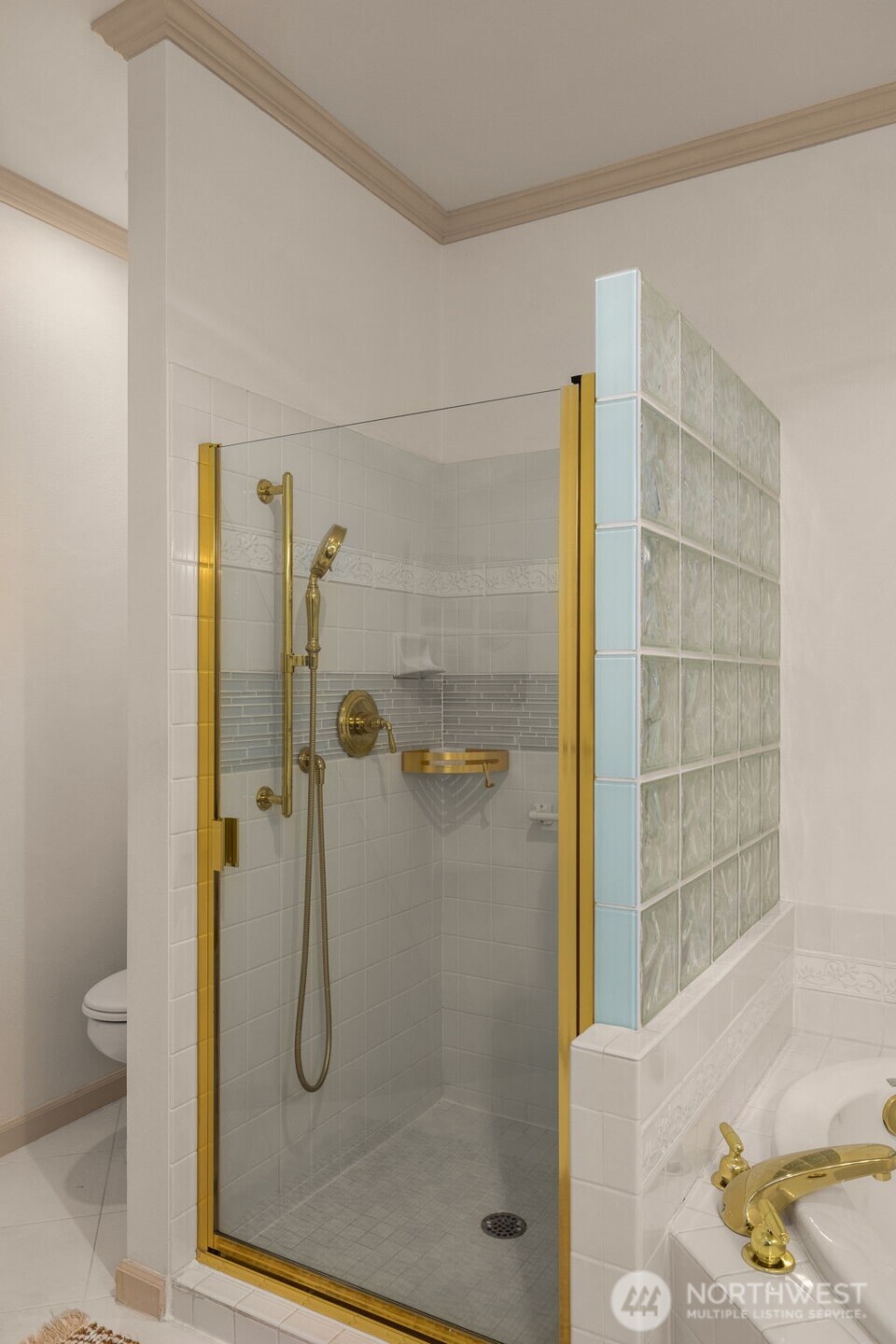 615 6th Street Unit: 107