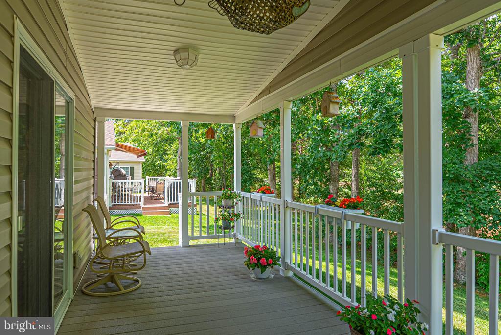 286 PEBBLE BEACH DR