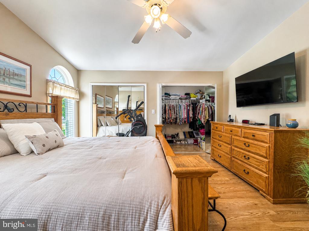 286 PEBBLE BEACH DR