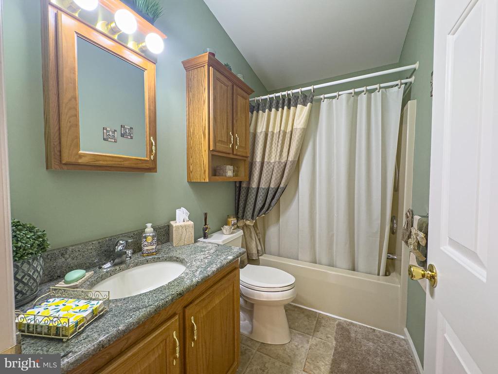 286 PEBBLE BEACH DR