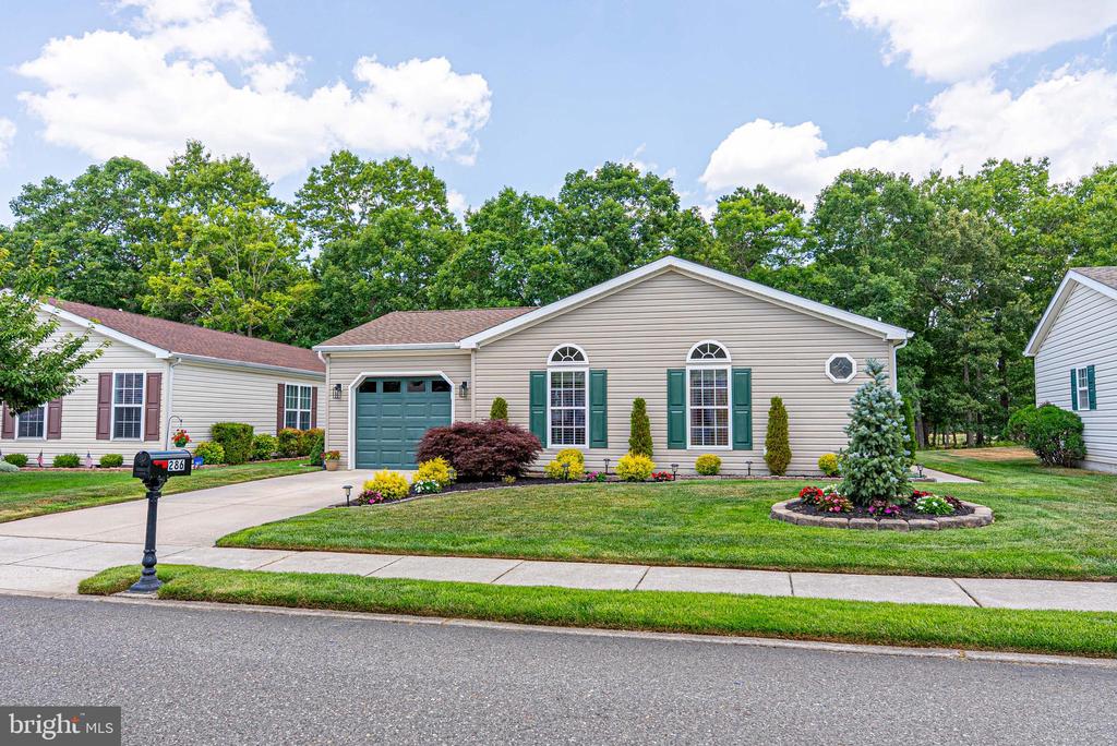 286 PEBBLE BEACH DR