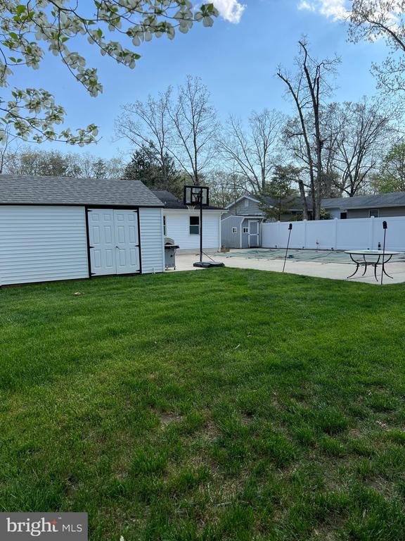 2418 SHELBURN ROAD