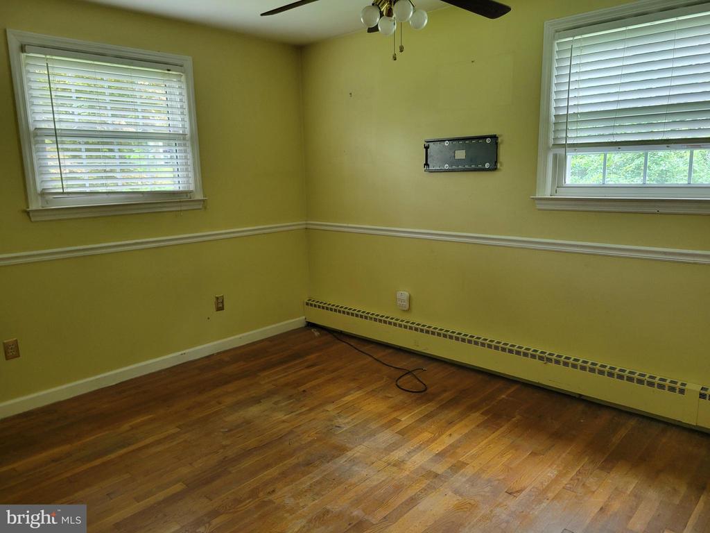 3 HILLSIDE AVENUE