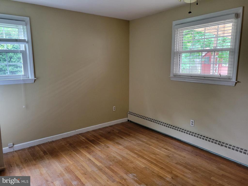 3 HILLSIDE AVENUE