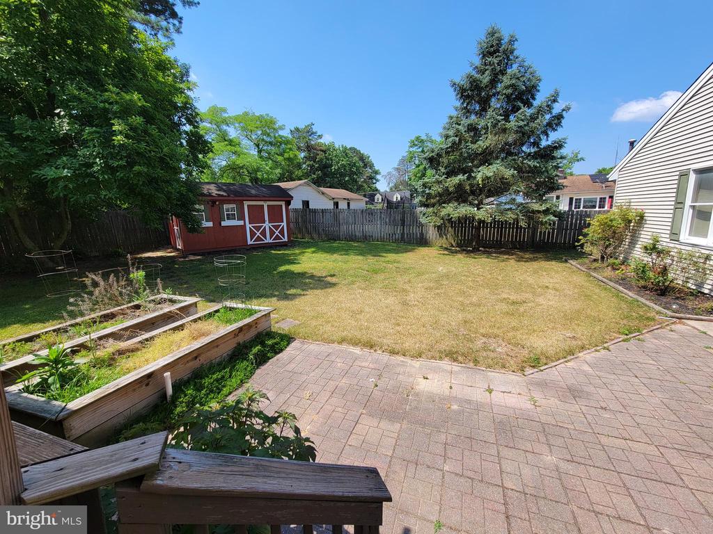 3 HILLSIDE AVENUE