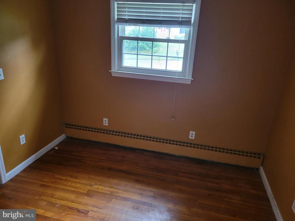 3 HILLSIDE AVENUE
