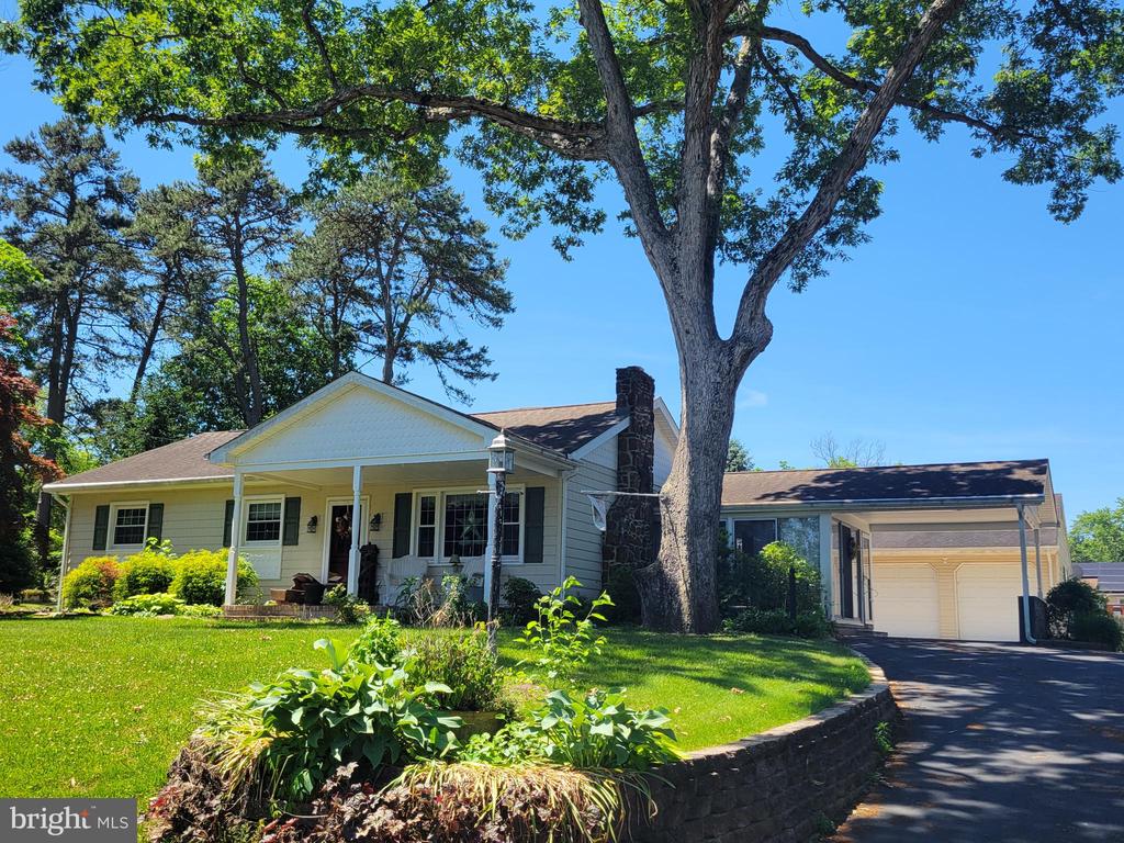 3 HILLSIDE AVENUE