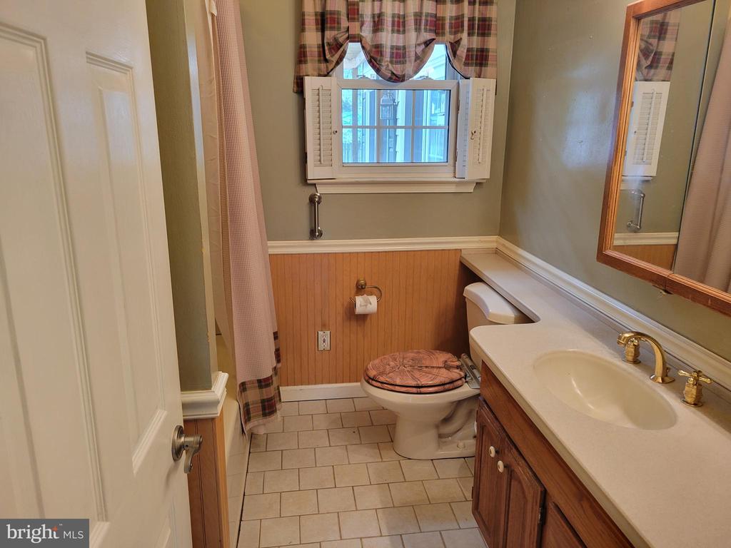 3 HILLSIDE AVENUE