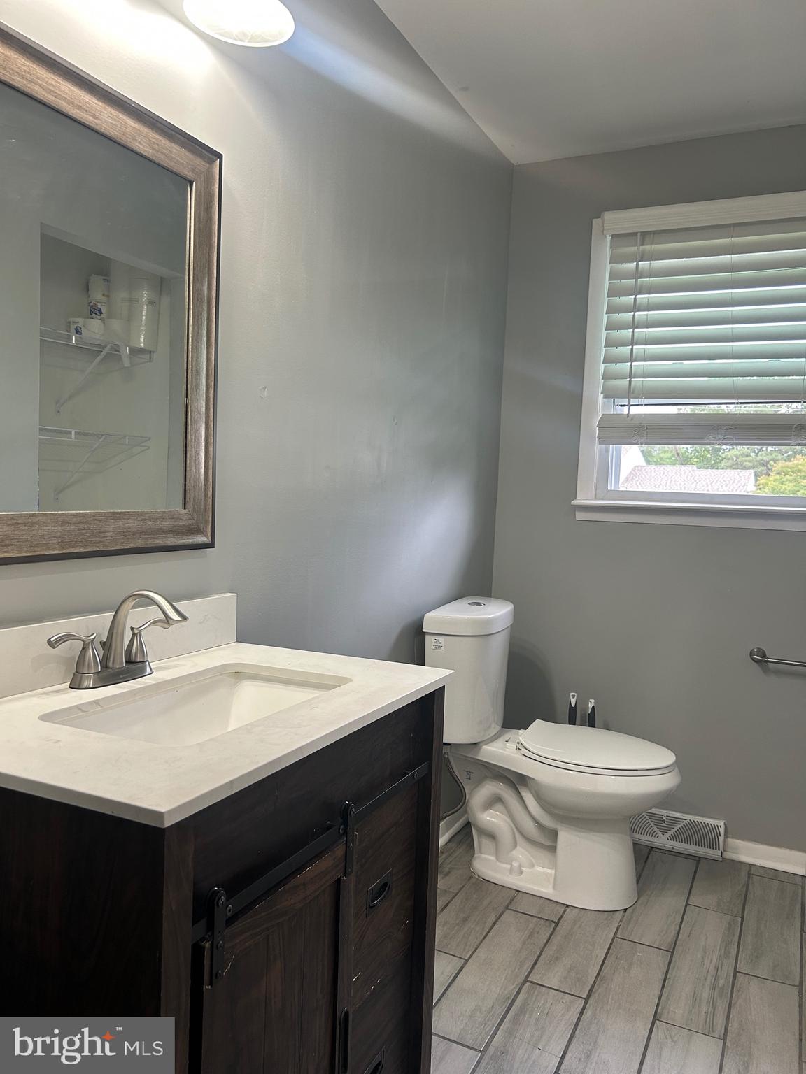 1258 W CORNELL STREET