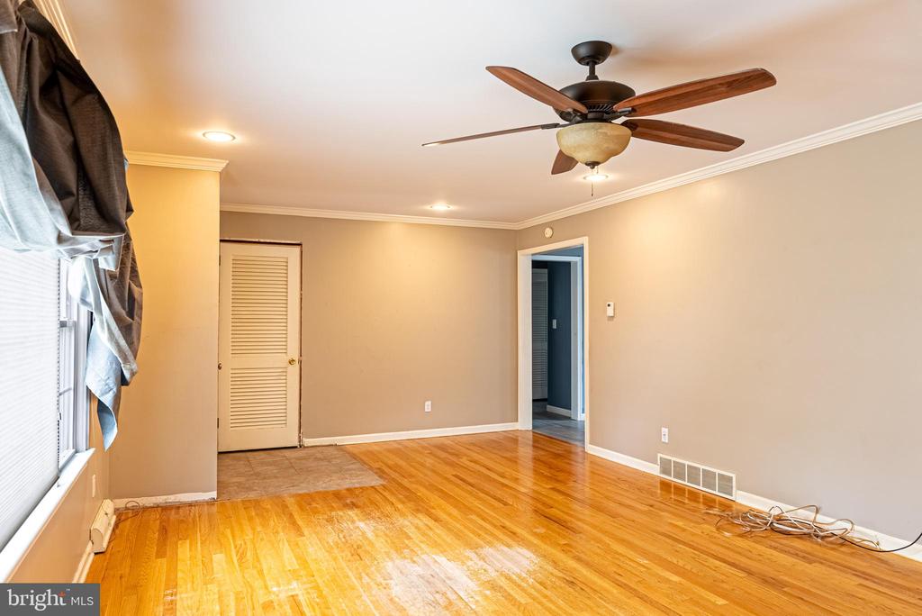 117 BOXWOOD DRIVE