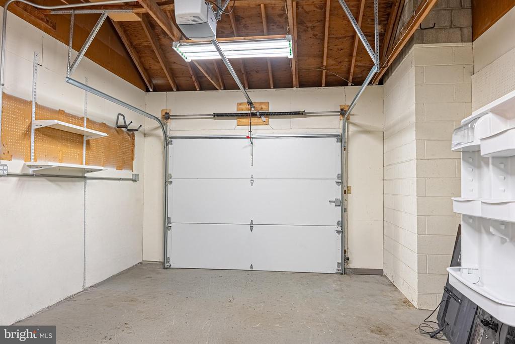 117 BOXWOOD DRIVE