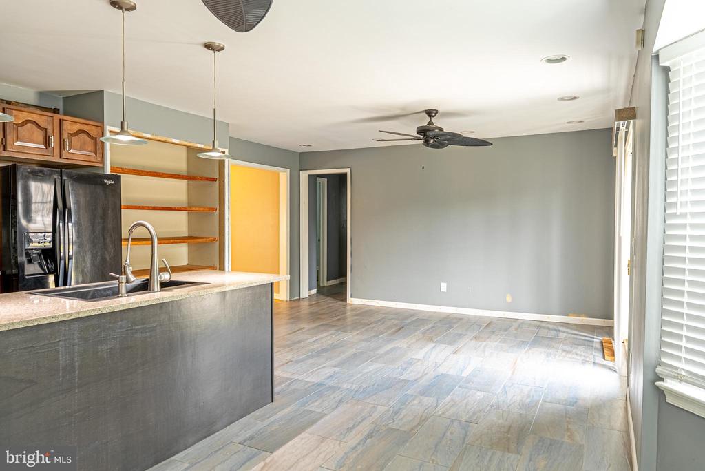 117 BOXWOOD DRIVE