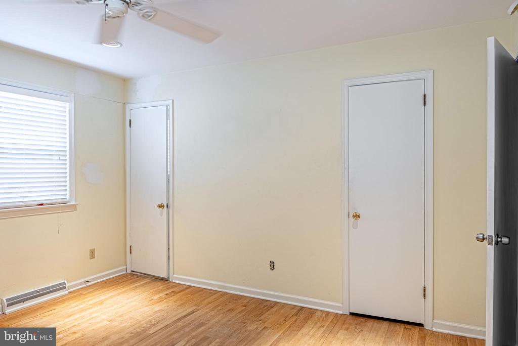117 BOXWOOD DRIVE