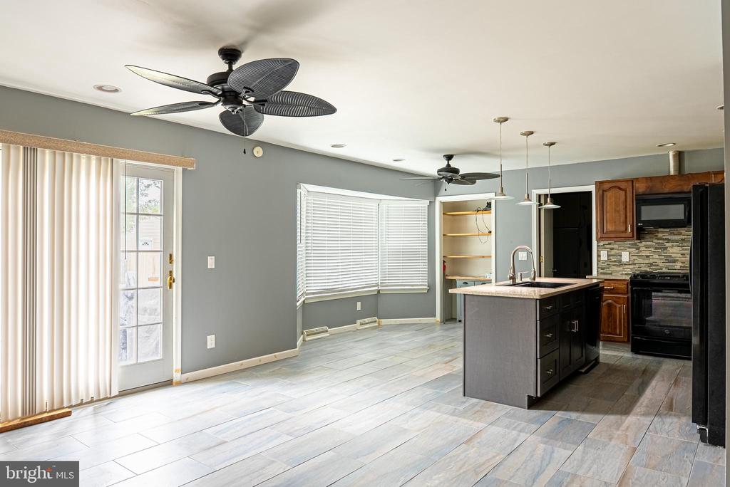 117 BOXWOOD DRIVE