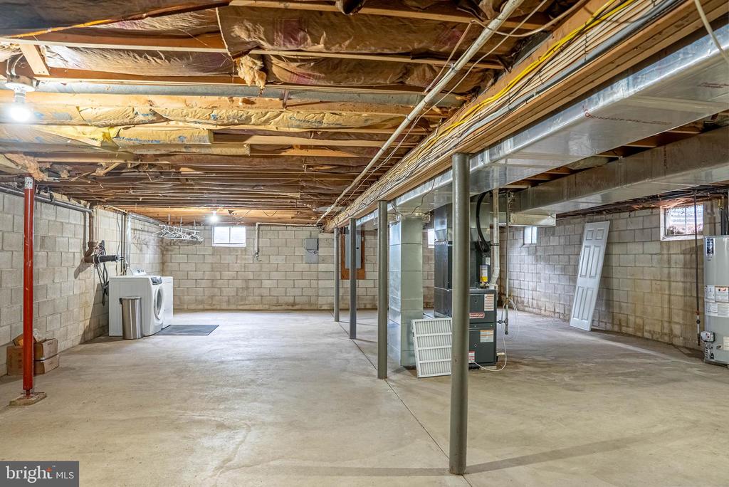 117 BOXWOOD DRIVE